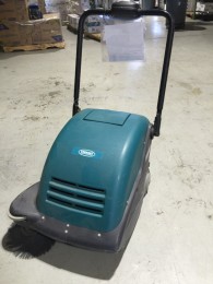 Tennant 3610 Battery Powered Vacuum/Sweeper